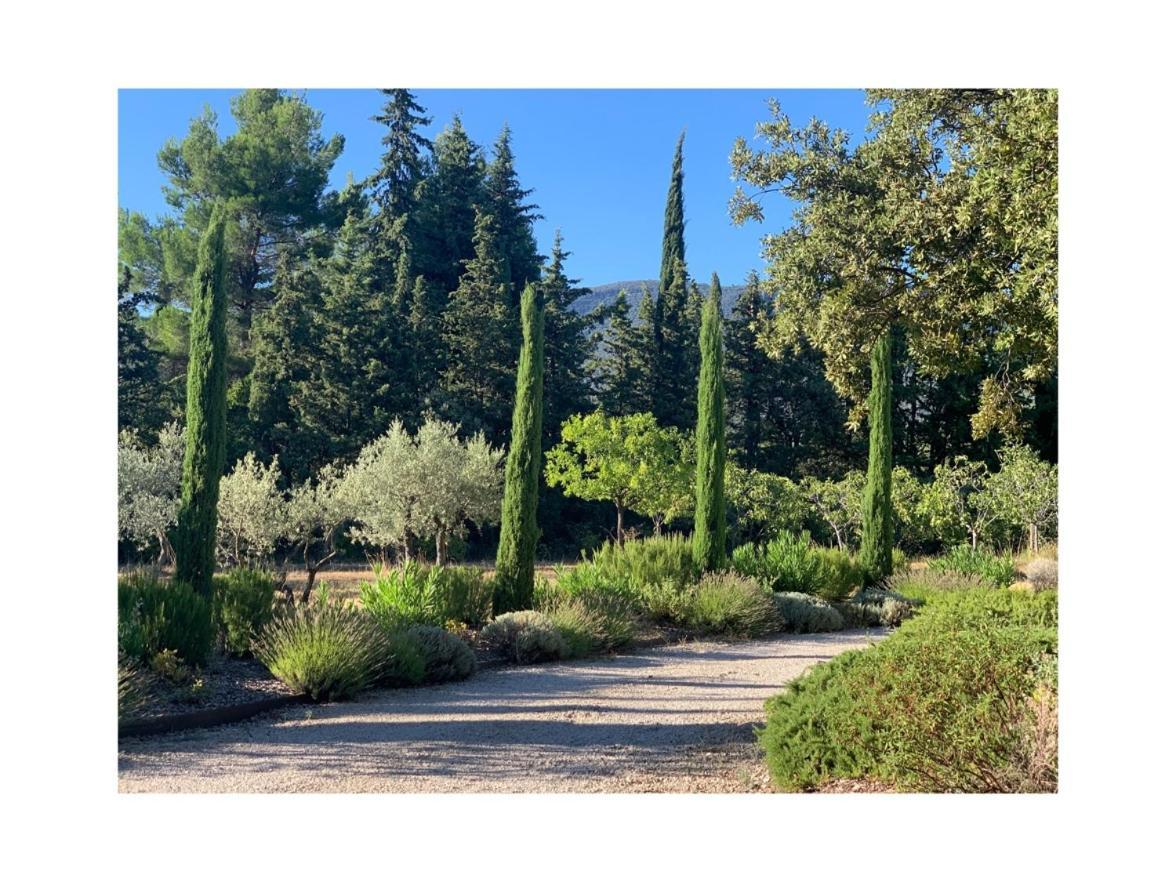 Les Jardins De Sitaara Panzió Cucuron Kültér fotó